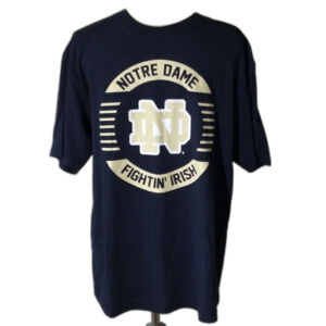 Colosseum T-Shirt Men’s Size Large Color Navy Norte Dame Fightin’ Irish Graphic